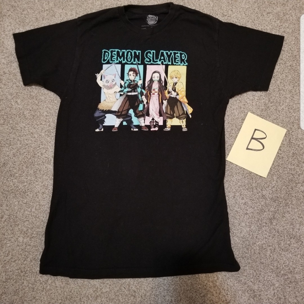 Demon slayer t shirt Size Men's Medium